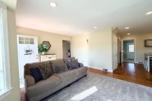 2916 Meadow Ln, Falls Church, VA 22042 - Photo 5