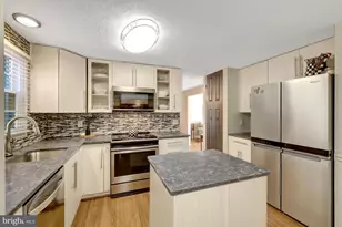 2212 Stirrup Iron Ln, Reston, VA 20191 - Photo 17