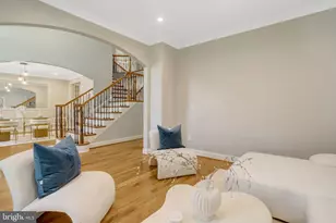 8713 Oak Leaf Dr, Alexandria, VA 22309 - Photo 7