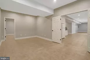 8713 Oak Leaf Dr, Alexandria, VA 22309 - Photo 33