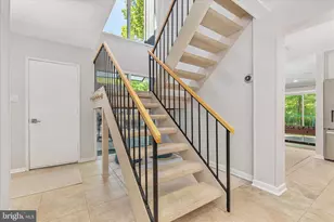 12108 Quorn Ln, Reston, VA 20191 - Photo 7