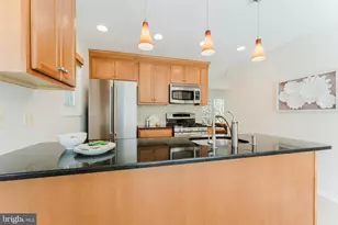 8608 Queen Elizabeth Blvd, Annandale, VA 22003 - Photo 13