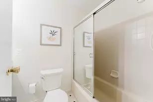 8608 Queen Elizabeth Blvd, Annandale, VA 22003 - Photo 27