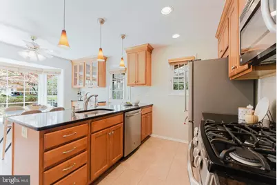 8608 Queen Elizabeth Boulevard, Annandale, VA 22003 - Photo 5