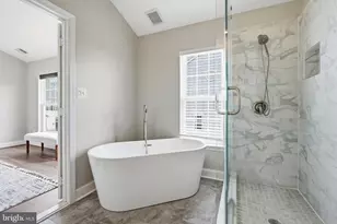 2167 Capstone Cir, Herndon, VA 20170 - Photo 37