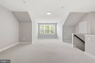 2167 Capstone Cir, Herndon, VA 20170 - Photo 29