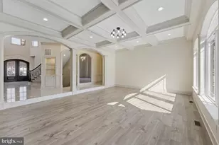 7301 Calvert St, Annandale, VA 22003 - Photo 25