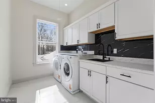 7301 Calvert St, Annandale, VA 22003 - Photo 71
