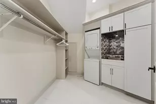 7301 Calvert St, Annandale, VA 22003 - Photo 33