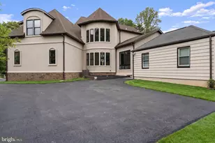 7301 Calvert St, Annandale, VA 22003 - Photo 103