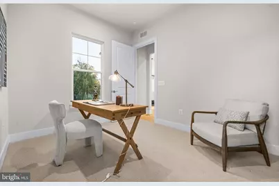 7505 Magarity Road, Falls Church, VA 22043 - Photo 19