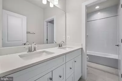 7505 Magarity Road, Falls Church, VA 22043 - Photo 47