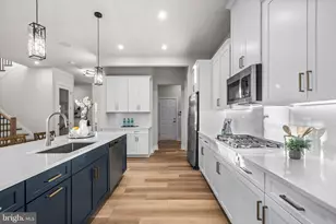 7505 Magarity Rd, Falls Church, VA 22043 - Photo 13