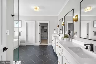 1118 Westbriar Ct NE, Vienna, VA 22180 - Photo 47