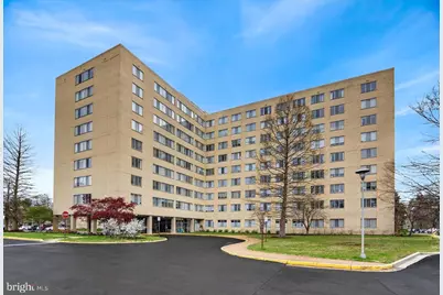 6641 Wakefield Drive #212, Alexandria, VA 22307 - Photo 1