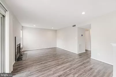 1719 Ascot Way #1719D, Reston, VA 20190 - Photo 7