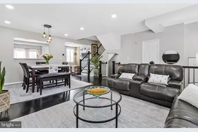 7406 Roudsby Court, Alexandria, VA 22315 - Photo 7