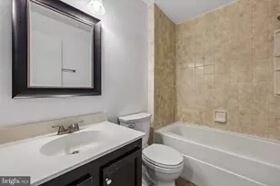 10209 Roberts Common Ln, Burke, VA 22015 - Photo 25