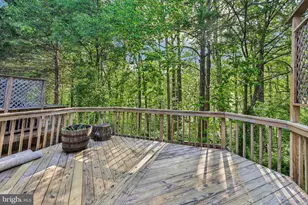10209 Roberts Common Ln, Burke, VA 22015 - Photo 29