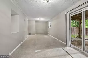 10209 Roberts Common Ln, Burke, VA 22015 - Photo 27