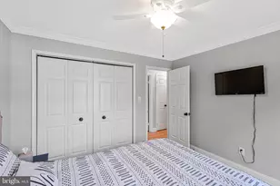 10430 Heritage Landing Rd, Burke, VA 22015 - Photo 29