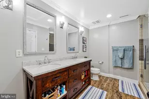 10430 Heritage Landing Rd, Burke, VA 22015 - Photo 21