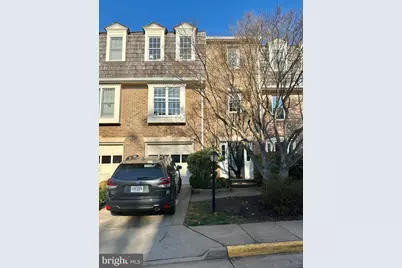 2941 Oakborough Square, Oakton, VA 22124 - Photo 1