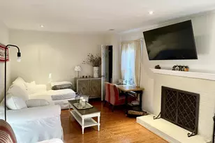 2941 Oakborough Square, Oakton, VA 22124 - Photo 3