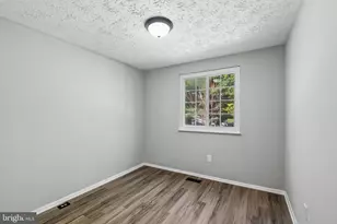 8333 Brockham Dr, Alexandria, VA 22309 - Photo 15