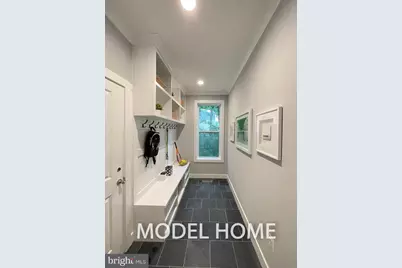 536 Walker Street SW, Vienna, VA 22180 - Photo 19