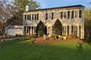 1919 Batten Hollow, Vienna, VA 22182 - Photo 1