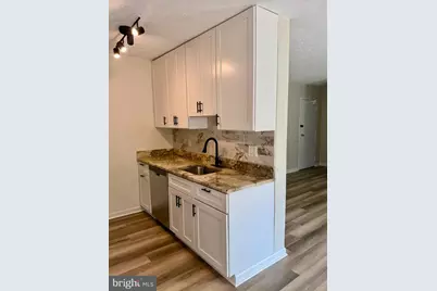 4903 Americana Drive #T7, Annandale, VA 22003 - Photo 9