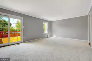 10355 Granite Creek Ln, Oakton, VA 22124 - Photo 11