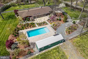 7401 Bull Run Dr, Centreville, VA 20121 - Photo 51