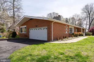 7401 Bull Run Dr, Centreville, VA 20121 - Photo 33