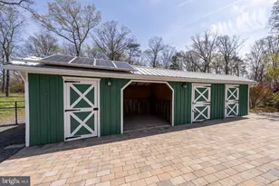 7401 Bull Run Dr, Centreville, VA 20121 - Photo 39