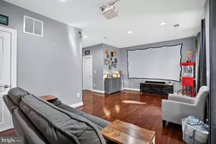 4460 Black Ironwood Dr, Fairfax, VA 22030 - Photo 27