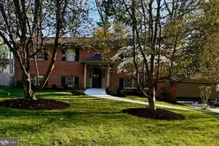 8913 Bluegate Dr, Fairfax, VA 22031 - Photo 1