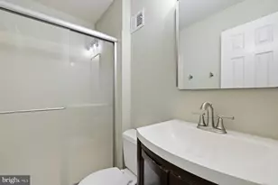 6275 Kerrydale Dr, Springfield, VA 22152 - Photo 23