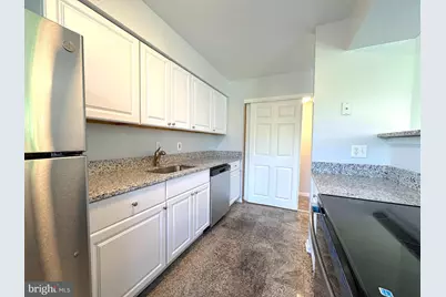 9528 Hagel Circle #06/C, Lorton, VA 22079 - Photo 7