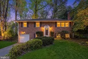 410 Victoria Ct NW, Vienna, VA 22180 - Photo 1
