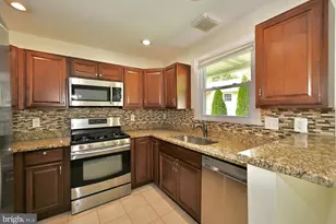 7118 Arlington Blvd, Falls Church, VA 22042 - Photo 17