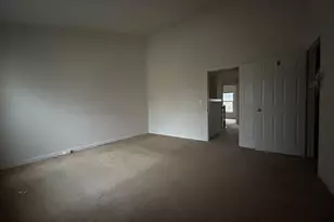 8477 Hallie Rose St, Alexandria, VA 22309 - Photo 9