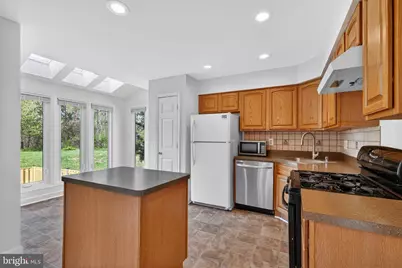 6142 Joust Lane, Alexandria, VA 22315 - Photo 11