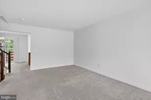 6142 Joust Ln, Alexandria, VA 22315 - Photo 5