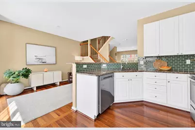 12017 Edgemere Circle, Reston, VA 20190 - Photo 15