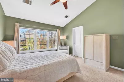 12017 Edgemere Circle, Reston, VA 20190 - Photo 23
