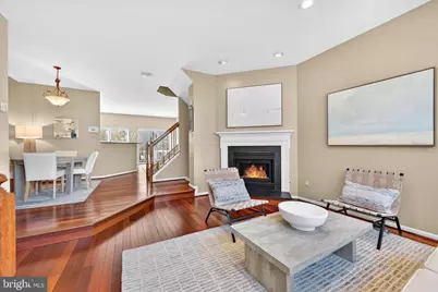 12017 Edgemere Circle, Reston, VA 20190 - Photo 7