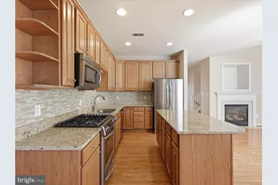 7752 Grandwind Drive, Lorton, VA 22079 - Photo 7