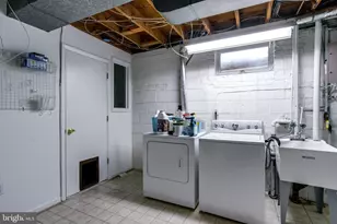 1608 Dunterry Pl, McLean, VA 22101 - Photo 33